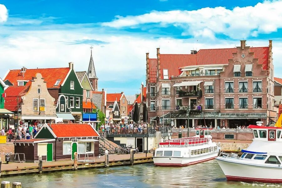 Amsterdam: Zaanse Schans, Edam, Volendam & Marken Bus Tour - Zaanse Schans: why the windmills still feel real