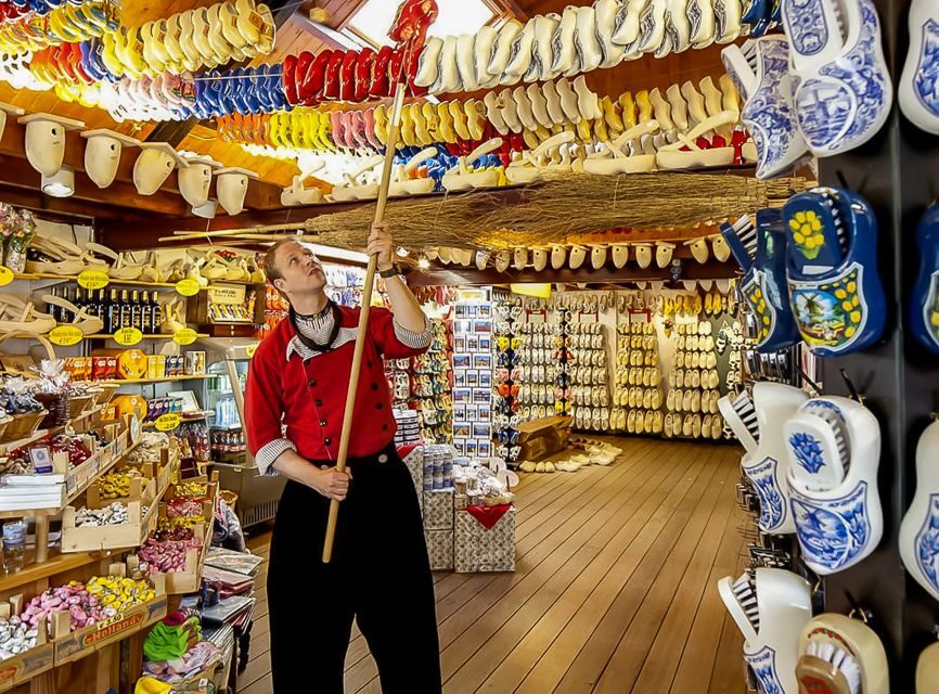 Amsterdam: Zaanse Schans, Edam, Volendam & Marken Bus Tour - Edam cheese tasting: the part you’ll remember after the photos fade