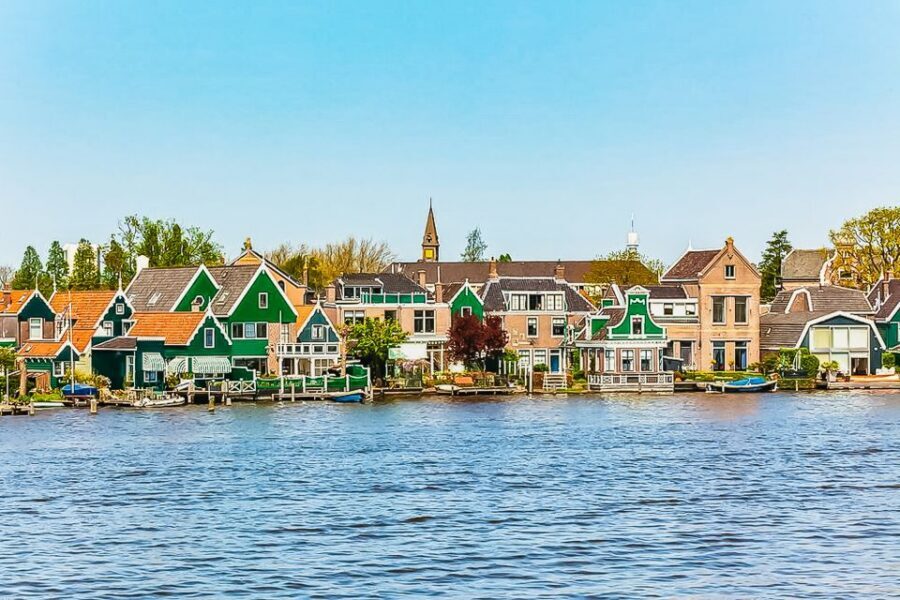 Amsterdam: Zaanse Schans, Edam, Volendam & Marken Bus Tour - How polders-from-the-sea shapes what you see in Volendam and Marken