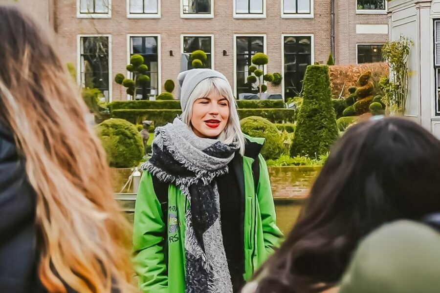 Amsterdam: Zaanse Schans, Edam, Volendam & Marken Bus Tour - Volendam: harbor views, colorful houses, and time to wander