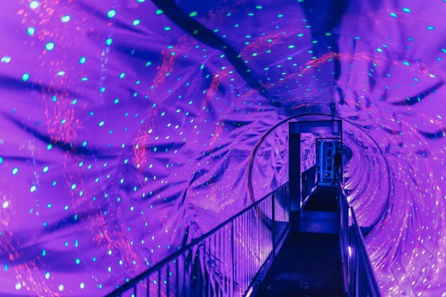 Amsterdam's Weirdest Museum: Believe It or Not! - The big wow moments: car-part robot, tallest man, and the Space Tunnel