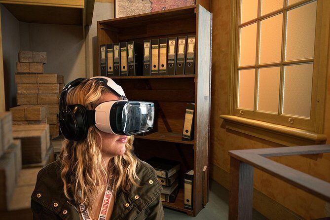 Anne Frank's Last Walk & See Anne Frank House in Virtual Reality - Who should book this tour?