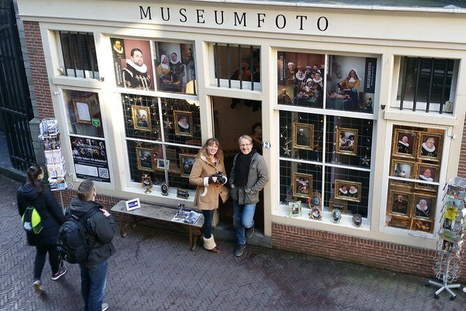 Become a Dutch Art Piece Photo Shoot in Amsterdam - The pose coach matters more than you think