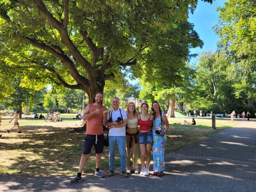 Centre The Hague On Foot with Wonderful Storyteller - 2hr - Should you book this walking tour?