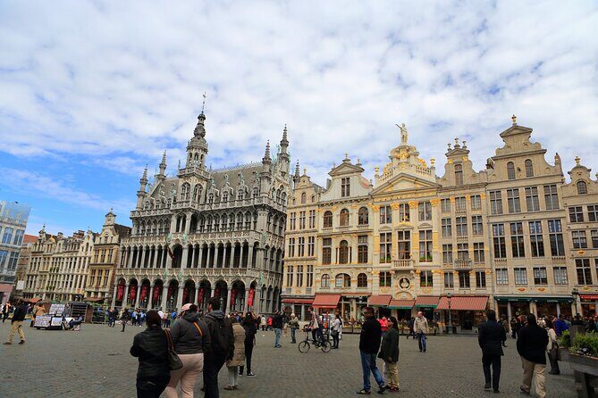 Charms of Brussels and Bruges Day Trip from Amsterdam - Bruges After the Ride: Canals, Views, and Town Hall Time