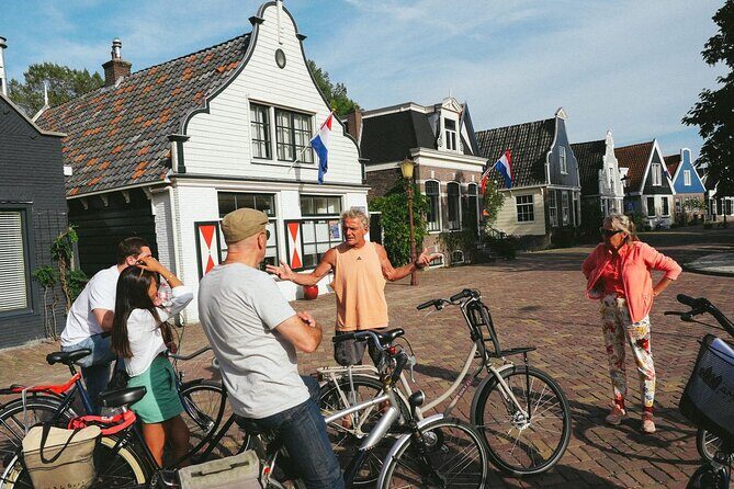 Cheese, Canals & Windmill Countryside E-Bike Tour Amsterdam - Amsterdam Centraal and the Ferry to Amsterdam North: The Quick Exit