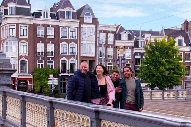 Combo Ticket: Xtracold Icebar Amsterdam and 1-Hour Canal Cruise - Comfort and group vibes: small group, big temperature swing