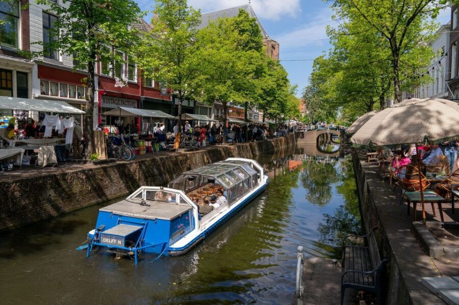 Delft: Canal Cruise with Guided Commentary - Price Reality: Is $15 Worth 45 Minutes on the Water?