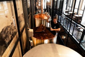 Delft: Craft Beer Tasting in Medieval Brewery with Snacks - Delft’s Brouwhuis: The 1300s Cellar Story You’ll Actually Notice