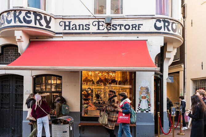 Devour Amsterdam Ultimate Food Tour - Walking through historic neighborhoods (and why that matters)