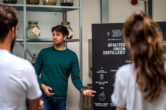 Distilling Class @ Spirited Union Rum Co. (Amsterdam) - Choose your recipe style: floral, citrus, spiced, or tropical