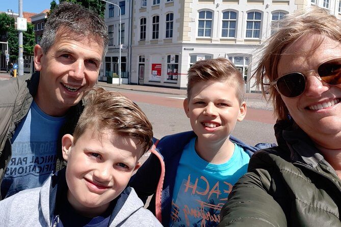 e-Scavenger hunt Eindhoven: Explore the city at your own pace - Should you book the e-Scavenger hunt Eindhoven?