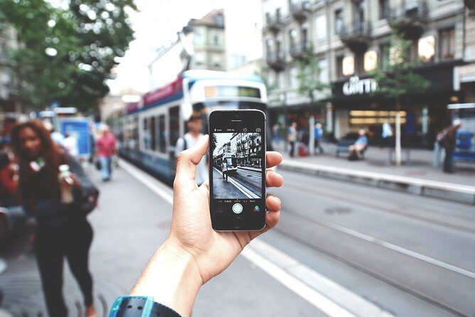 e-Scavenger hunt Utrecht: Explore the city at your own pace - A fair look at the drawbacks: app friction and answer explanations
