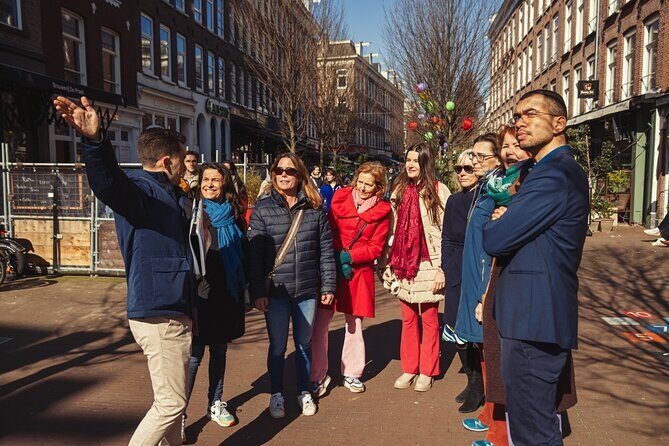 Eating Amsterdam: Albert Cuyp Market & The Pijp Food Tour - Lunchcafé Bozz: broodje gezond made with what you picked