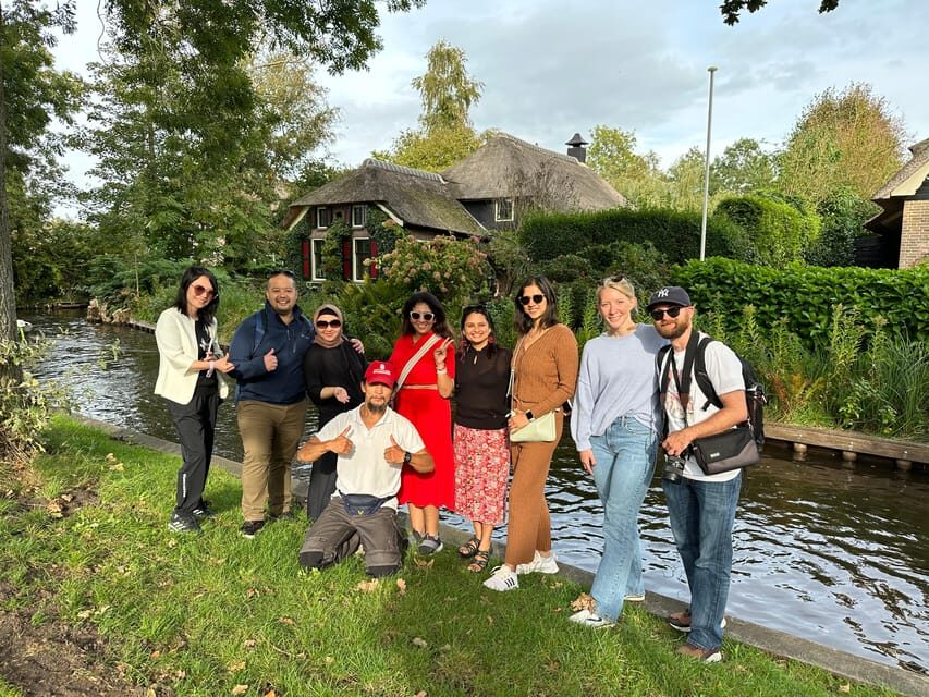 From Amsterdam: Giethoorn Small Group Tour with Boat Ride - The guides and what good guiding looks like here