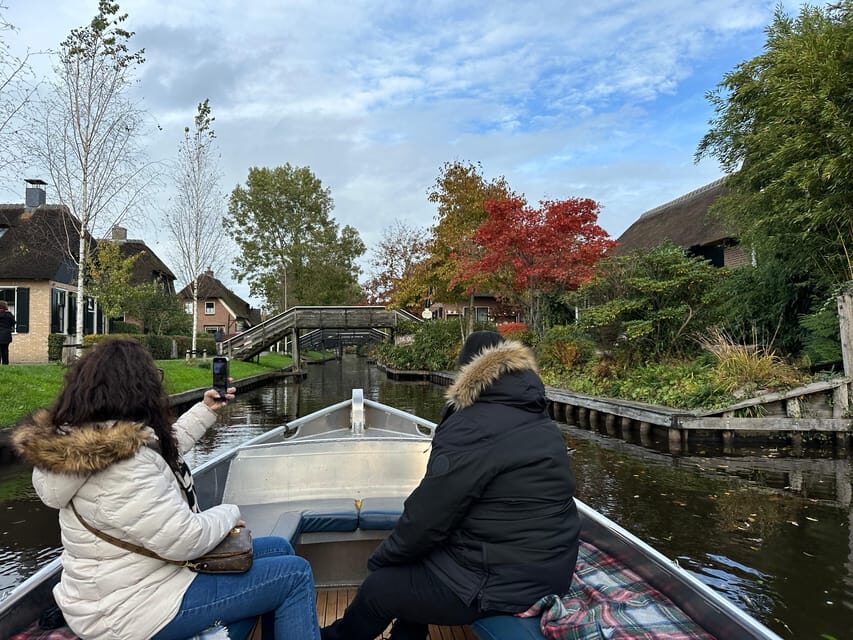 From Amsterdam: Giethoorn Small Group Tour with Boat Ride - The private small boat cruise: canals, islands, and photo time