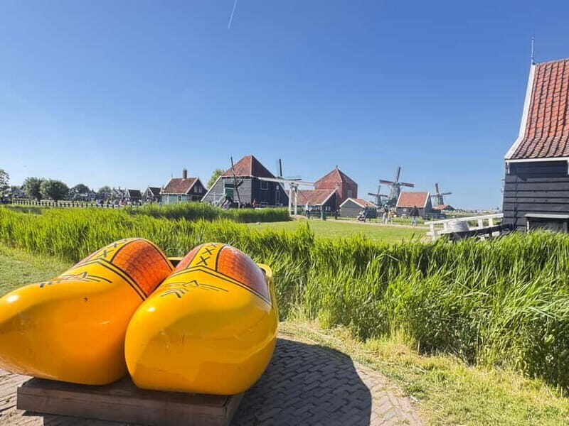From Amsterdam: Zaanse Schans Windmills & More - E-Bike Tour - Weather in North Holland: ride rain or shine