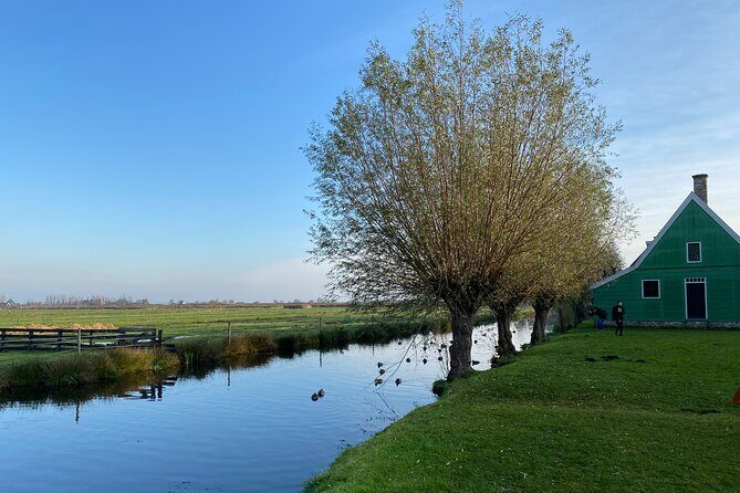 Giethoorn, Afsluitdijk, Zaanse Schans Day Tour Incl Hotel Pick Up - Value check: why the $156 price can make sense