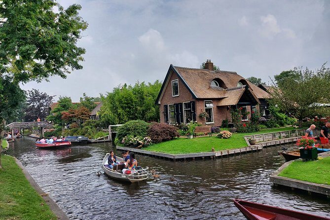 Giethoorn Small-Group Tour from Amsterdam (Max. 8 People) - Optional Extension: Ending in Zandvoort aan Zee (Then Back by Train)