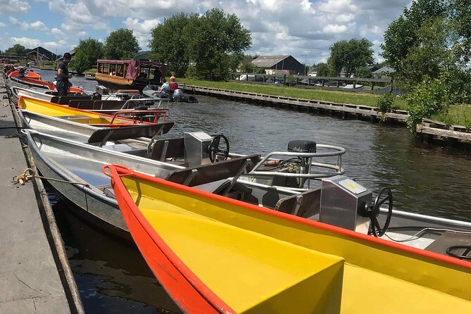 Giethoorn, Zaanse Schans Windmills Guided Day Trip from Amsterdam - The Guide Makes the Day: Jay, Ibrahim, and Others in the Mix