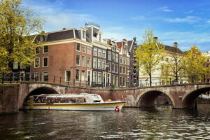 Go City Amsterdam Pass: 40+ Attractions including Keukenhof - Rijksmuseum, Heineken, and the Big Names That Do the Work for You