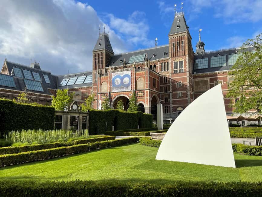 Go City Amsterdam Pass: 40+ Attractions including Keukenhof - Amsterdam in Full Color: Canal Quirks, Dungeon Chills, and Other Included Attractions