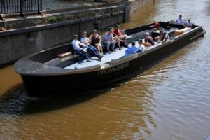 Groningen: Open Boat City Cruise - Meet the boat: open-air comfort with electric quiet