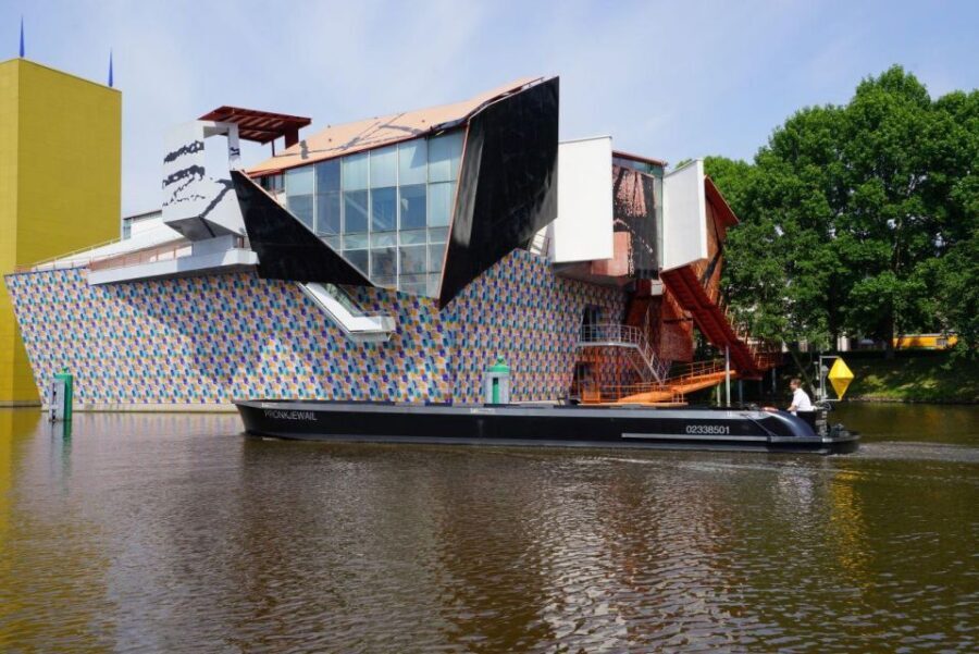 Groningen: Open Boat City Cruise - The 1-hour ride through Groningen’s canals: Martini Tower and old canal views