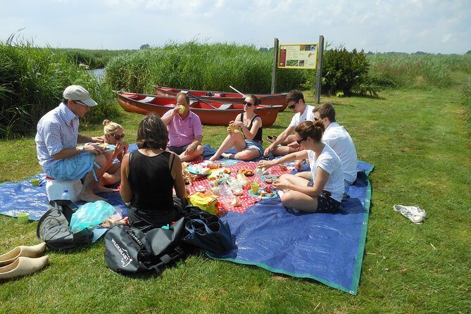 Guided Canoe Adventure with Picnic Lunch in Waterland from Amsterdam - Waterland by canoe: the real reason to do this