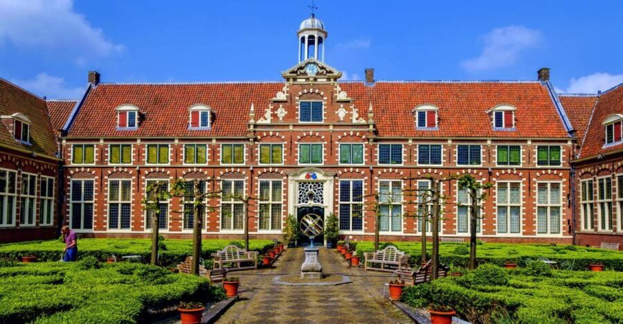 Haarlem: Frans Hals Museum Entrance Ticket with Audio Guide - One of Haarlem’s Most Beautiful Buildings: How the Space Changes the Visit