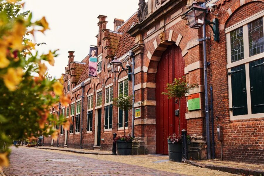 Haarlem: Frans Hals Museum Entrance Ticket with Audio Guide - HOF Frans Hals Museum: Why the Second Stop Matters
