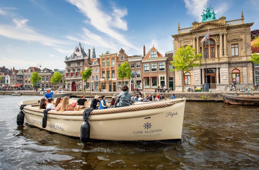 Haarlem: Guided Highlights Canal Cruise on Open Boat - Starting at Windmill De Adriaan: the best way to get your bearings