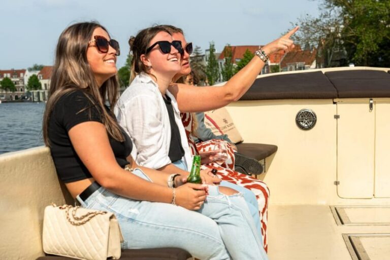 Haarlem: Guided Highlights Canal Cruise on Open Boat - Why a 100% electric open boat changes the whole mood