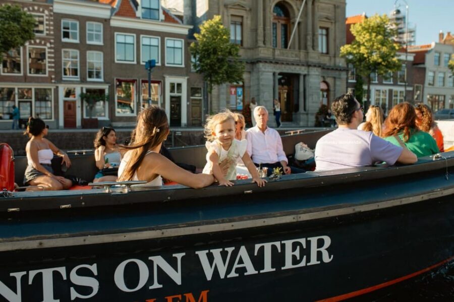 Haarlem: Sightseeing Boat Tour with Snacks and Drinks - Timing, Weather, and What to Bring (Especially Mid-Winter)