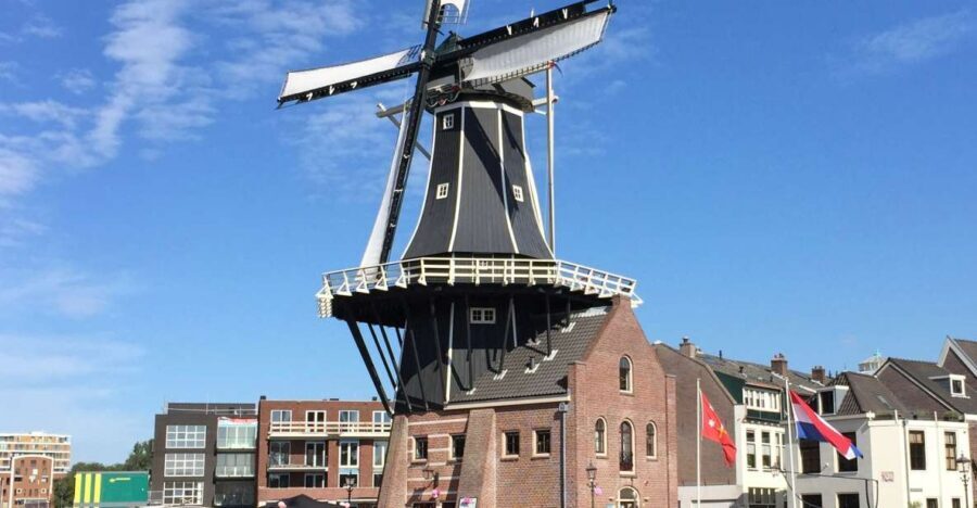 Haarlem: Windmill 'De Adriaan' Guided Tour - Price and timing: does $9 for a full hour really make sense?