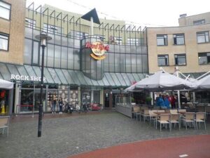 Hard Rock Cafe Amsterdam with Set Lunch or Dinner - Rock memorabilia and music vibes: what to look at first