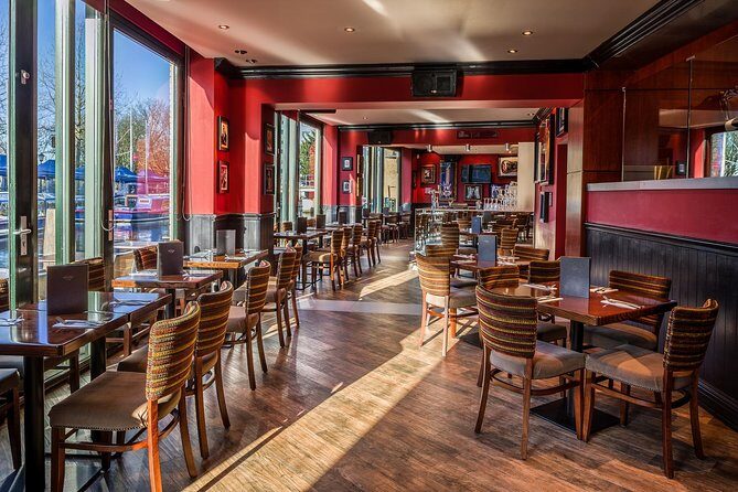 Hard Rock Cafe Amsterdam with Set Lunch or Dinner - The food: burgers, chicken, ribs energy (plus a plant-based option)