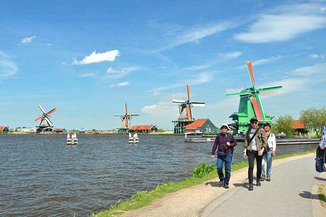 Keukenhof, Flower Fields, Volendam and Zaanse Schans Small-Group Tour - Optional upgrade: This is Holland 5D or the Amsterdam canal cruise