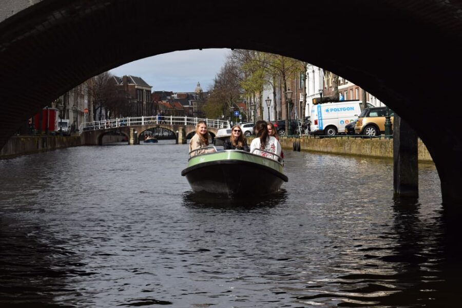 Leiden: Electric Boat Rental - Why Captain-You-Style Canal Cruising Works in Leiden