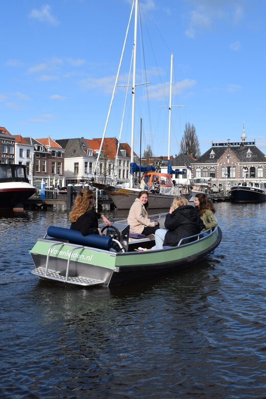 Leiden: Electric Boat Rental - The Best Part: Private Group Time That Actually Feels Private