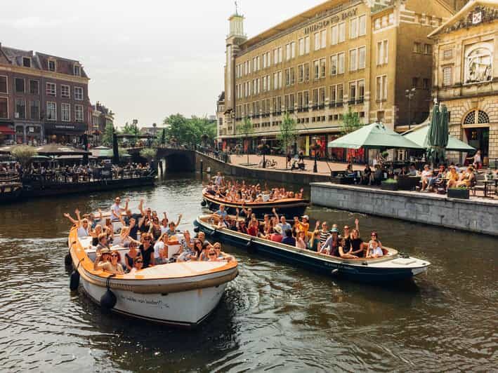 Leiden: Guided City Canal Cruise - City Hall, Hortus Botanicus, and Museum De Lakenhal—seen from a new angle