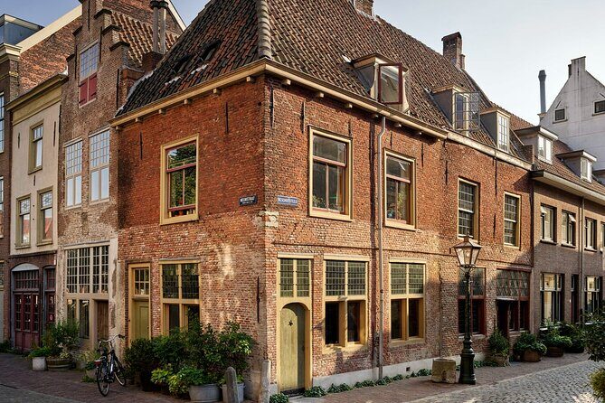 Leiden Tour with Live guide and Visit to Rembrandt's First Studio - Stop 6: Pieterskerk (St Peter’s) From the Outside, Optional Inside