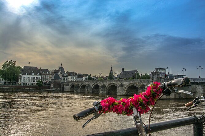 Maastricht Privat Sightseeing City Walk - Getting Oriented Fast in Maastricht Without Overplanning