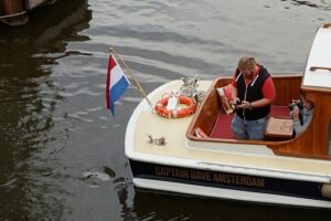 Morning Canal Cruise Amsterdam in Small-Group - The Meeting Point and the Flow of the Tour