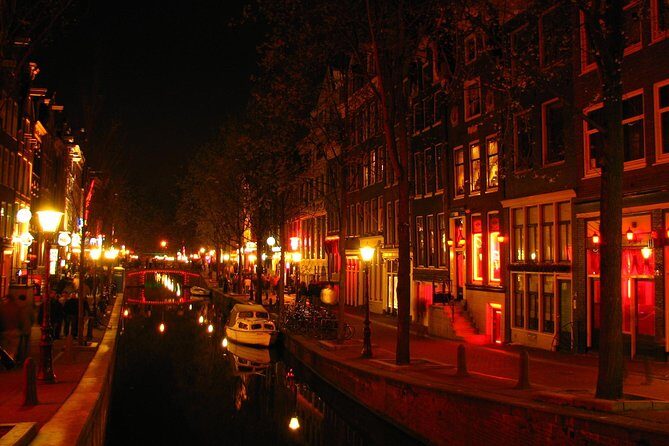 MUST DO: Amsterdam's Red Light District tour with a local - Why this Red Light District tour is good value at $31