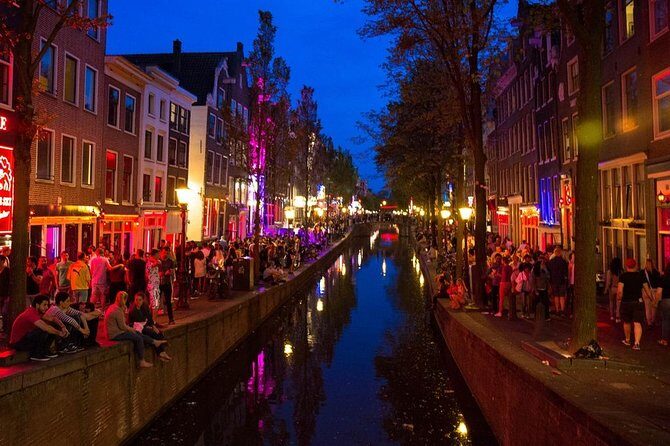 MUST DO: Amsterdam's Red Light District tour with a local - Should you book this Red Light District tour?