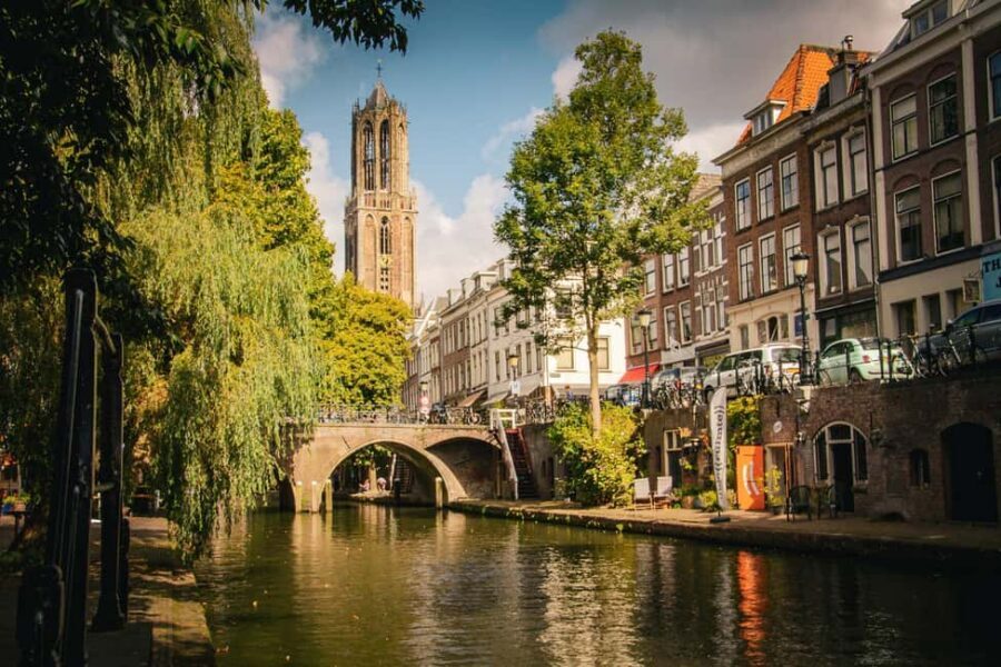 Our Utrecht City Tour (Limited group size & optional Lunch) - New Canals, Old Traditions: Nieuwegracht and the Utrecht Canal Mood