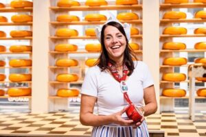 Premium Cheese Tasting with Wine and Beer Pairing - Beer or Wine Pairings: Choosing Your Two Drinks