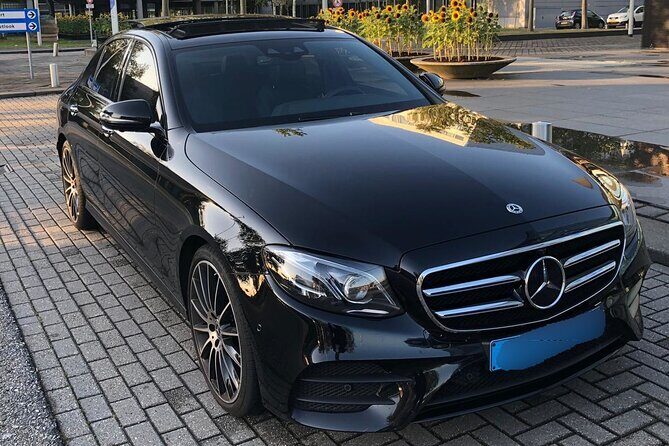 Private Arrival Transfer: Schiphol Airport Amsterdam - Reliability check: what to do if a driver is late or missing