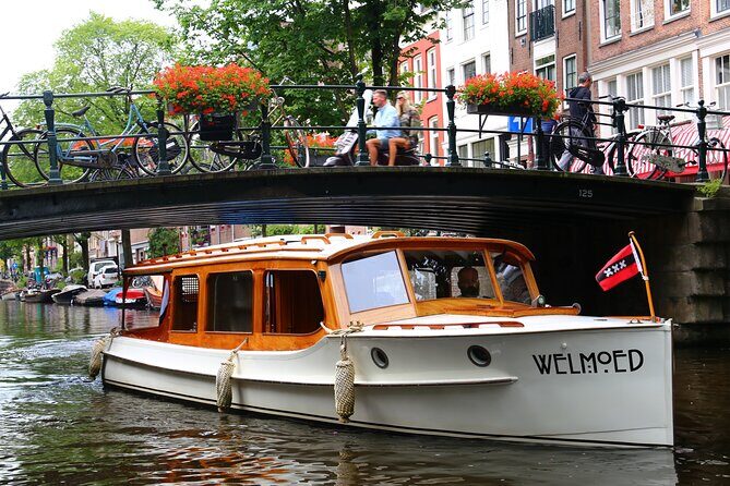 Private Champagne Canal Cruise in Amsterdam - UNESCO Canal Rings: Prinsengracht, Keizersgracht, Herengracht, and the 7 Bridges